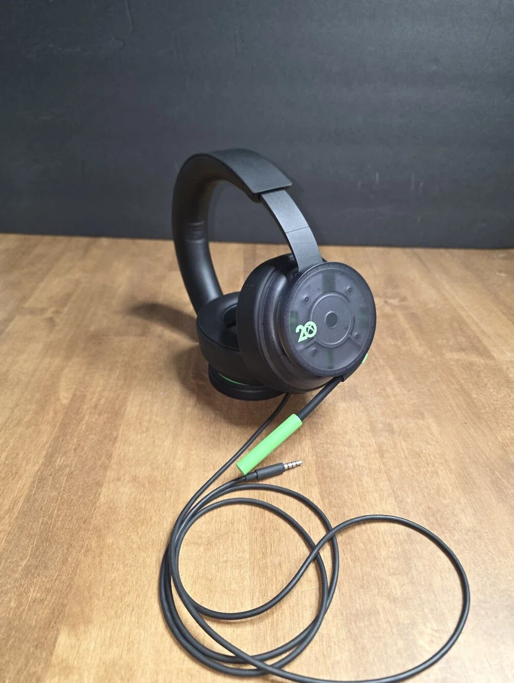 Microsoft 20th Anniversay XBox Headphones Computer Headset Black/Green 8LI-00008